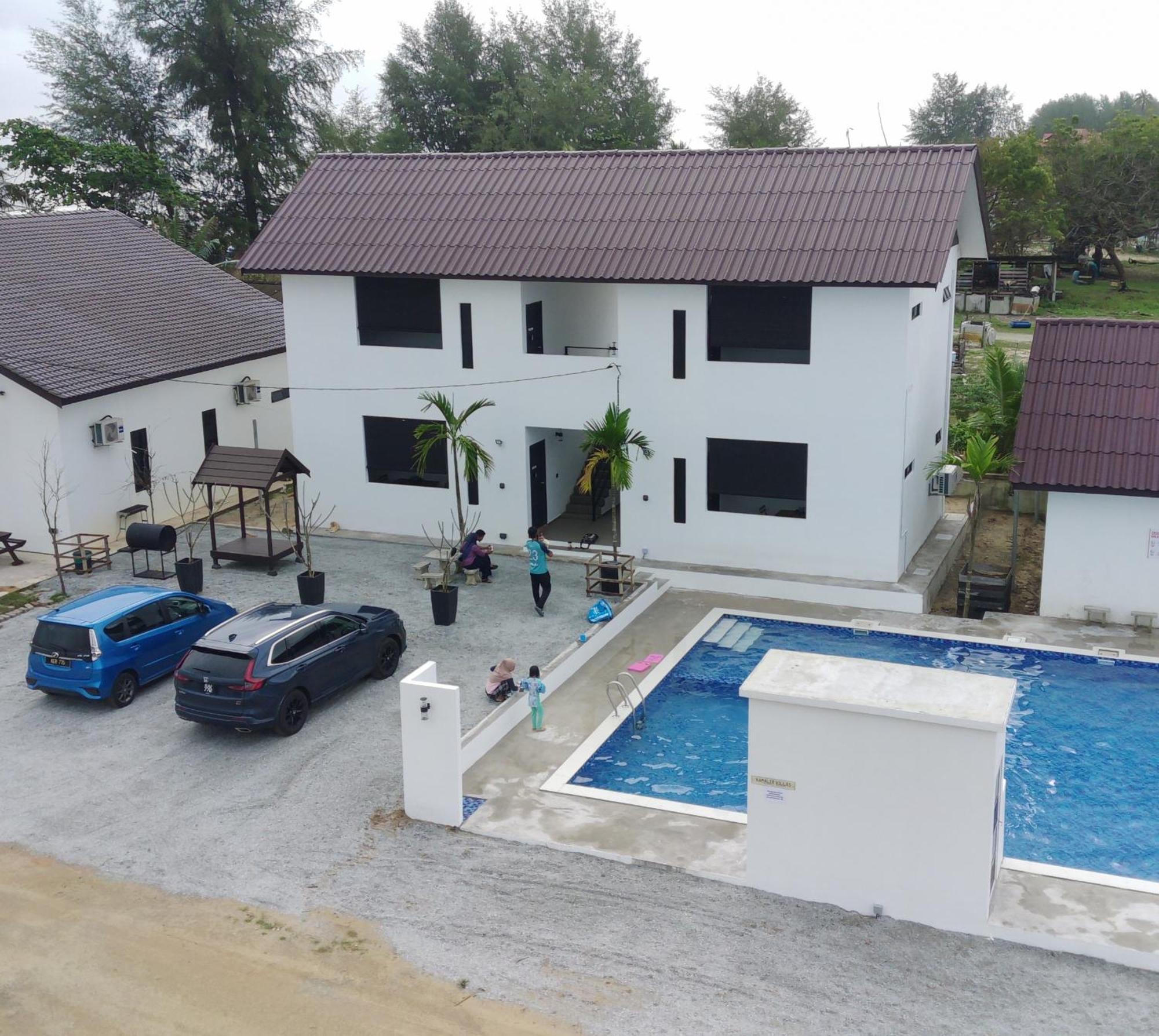 Kamalia Villas Kampung Penarik Exterior foto